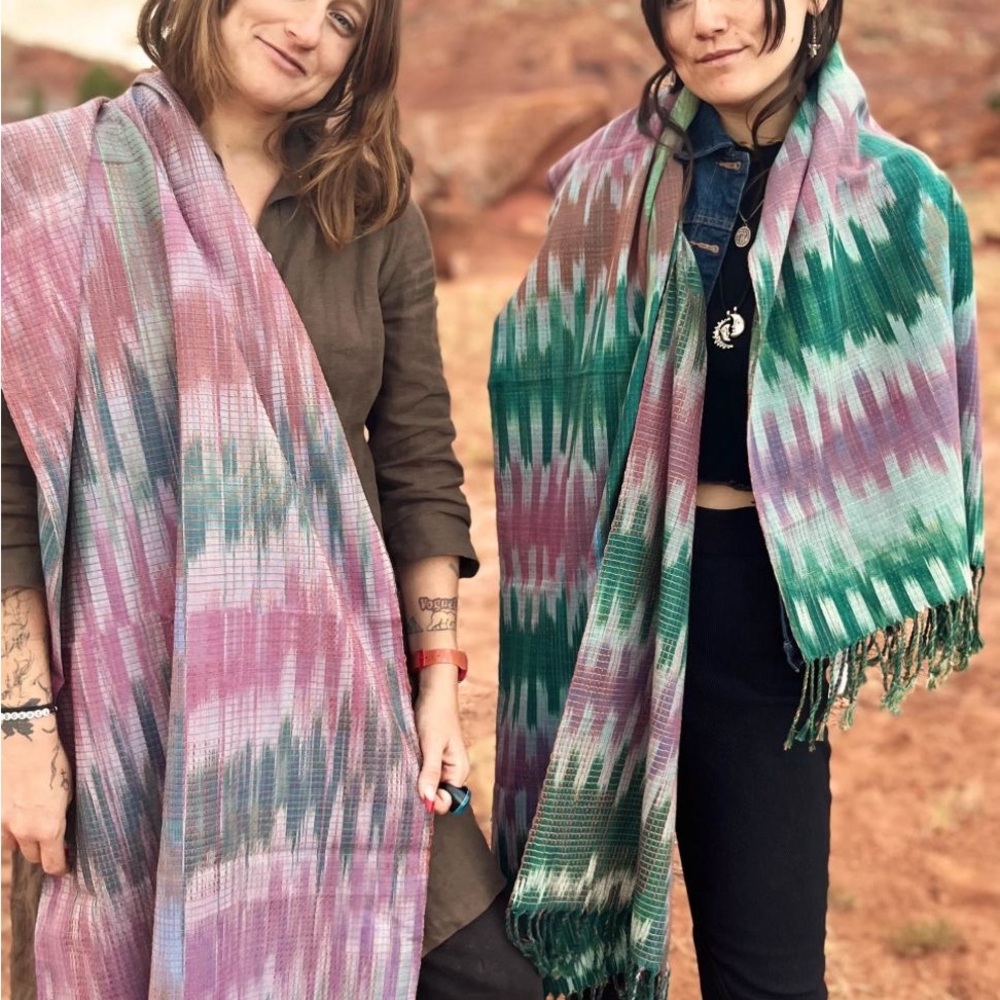 Vibrant Purple and White Zigzag shawl